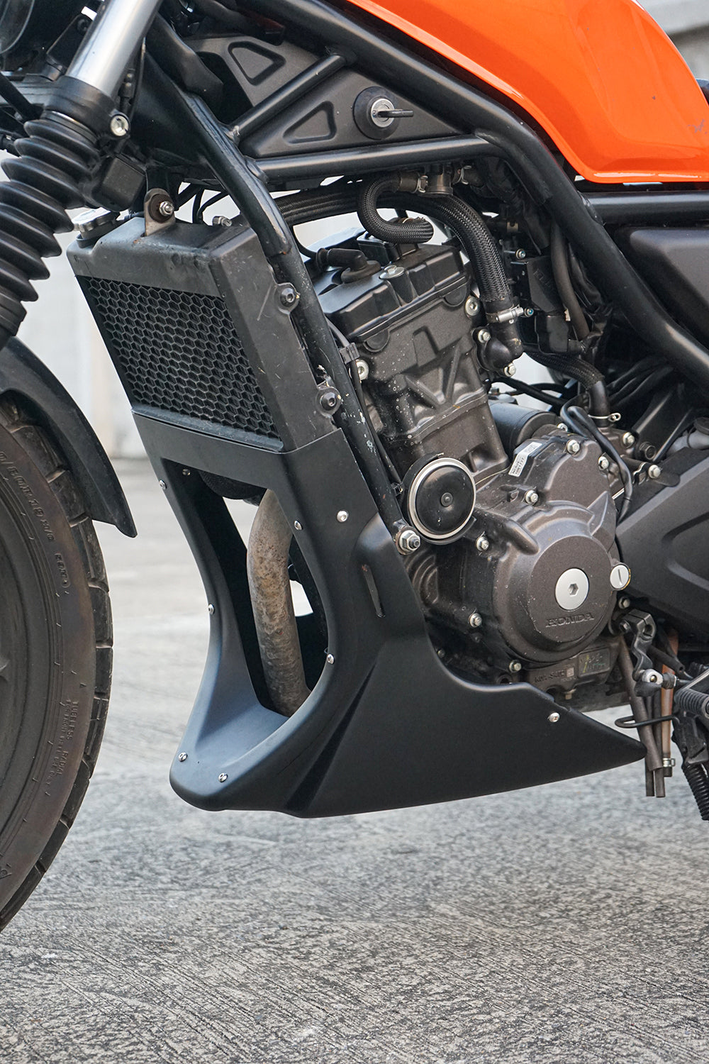BLACK UNDER FAIRING COVER BELLY PAN ENGINE FOR HONDA SCL CL 300 2023 - 2025