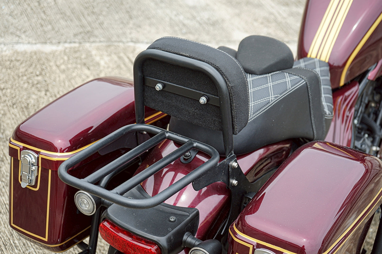 SISSY BAR BACKEST WITH LUGGAGE PAD & RACK SUPPORT FOR HONDA REBEL 1100 2021-2025