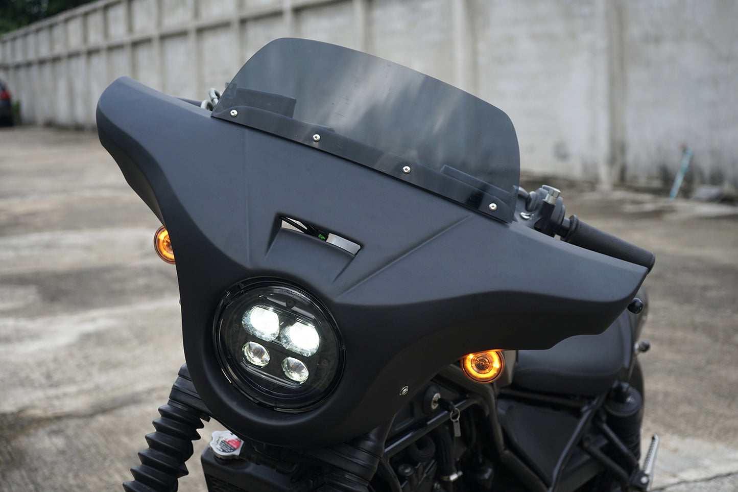 Front Batwing Fairing Windshield Matte Black Honda Rebel CMX 300-500 (2017-2025)