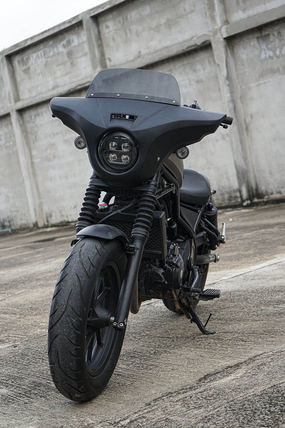 Front Batwing Fairing Windshield Matte Black Honda Rebel CMX 300-500 (2017-2025)
