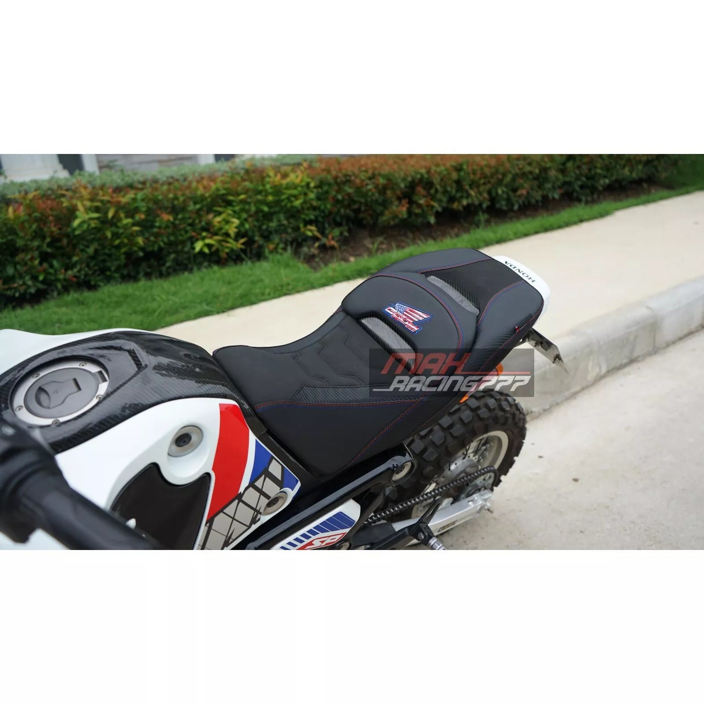REPLACEMENT DUAL CARBON SEAT STITCH BLACK MAXNUS FIT FOR HONDA GROM125 2021-2025