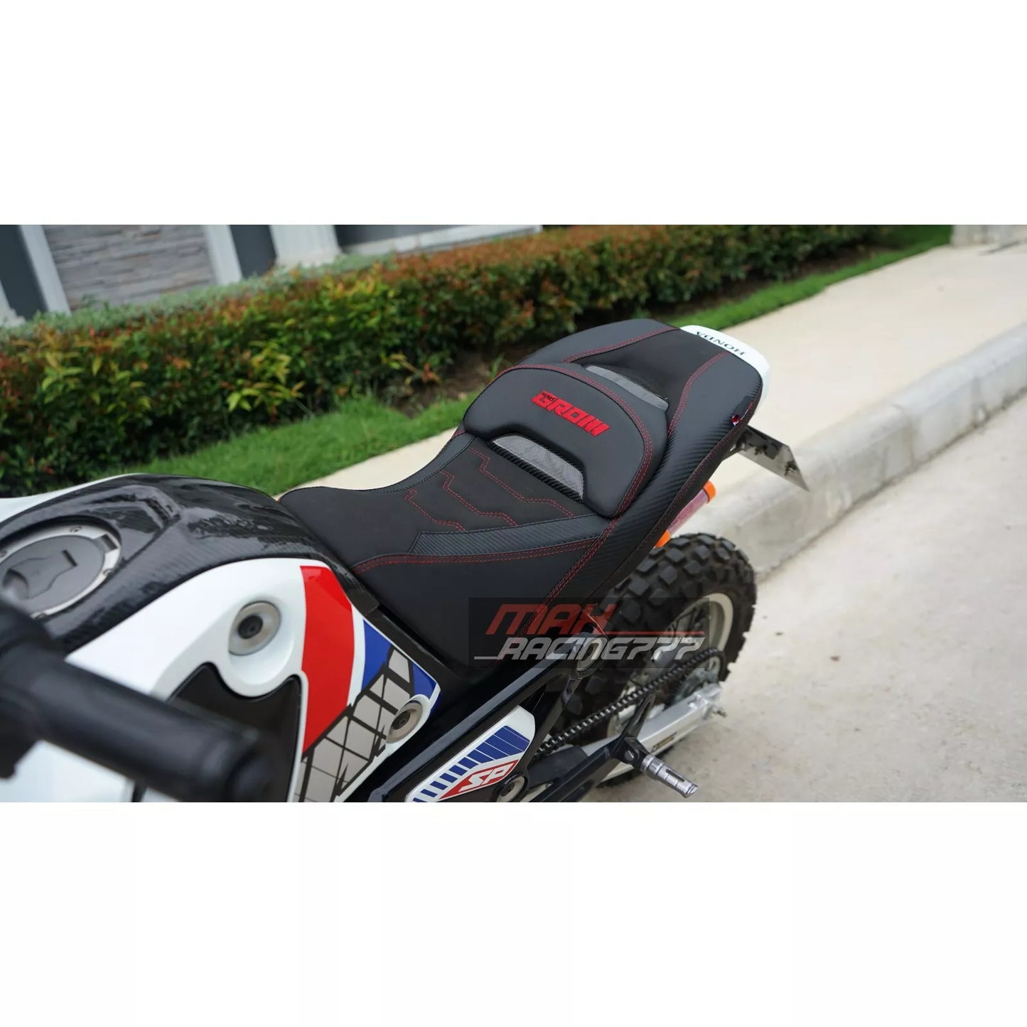 REPLACEMENT DUAL CARBON SEAT STITCH BLACK MAXNUS FIT FOR HONDA GROM125 2021-2025