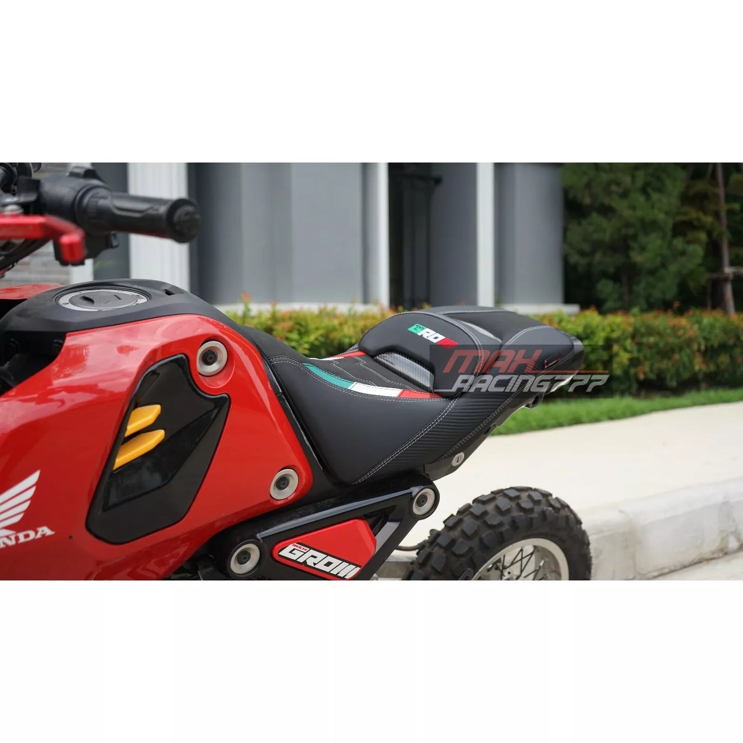 REPLACEMENT DUAL CARBON SEAT STITCH BLACK MAXNUS FIT FOR HONDA GROM125 2021-2025