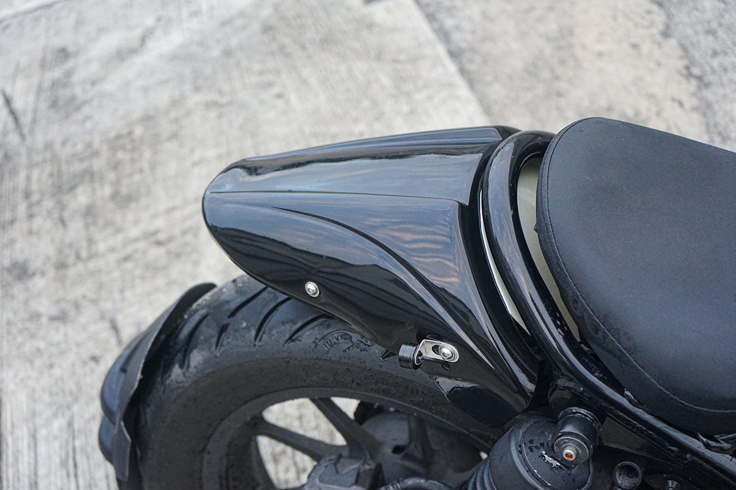 REAR FENDER FAIRING MUD GUARD LED BLACK V.2 FOR HONDA REBEL CMX 300&500 2017-2025