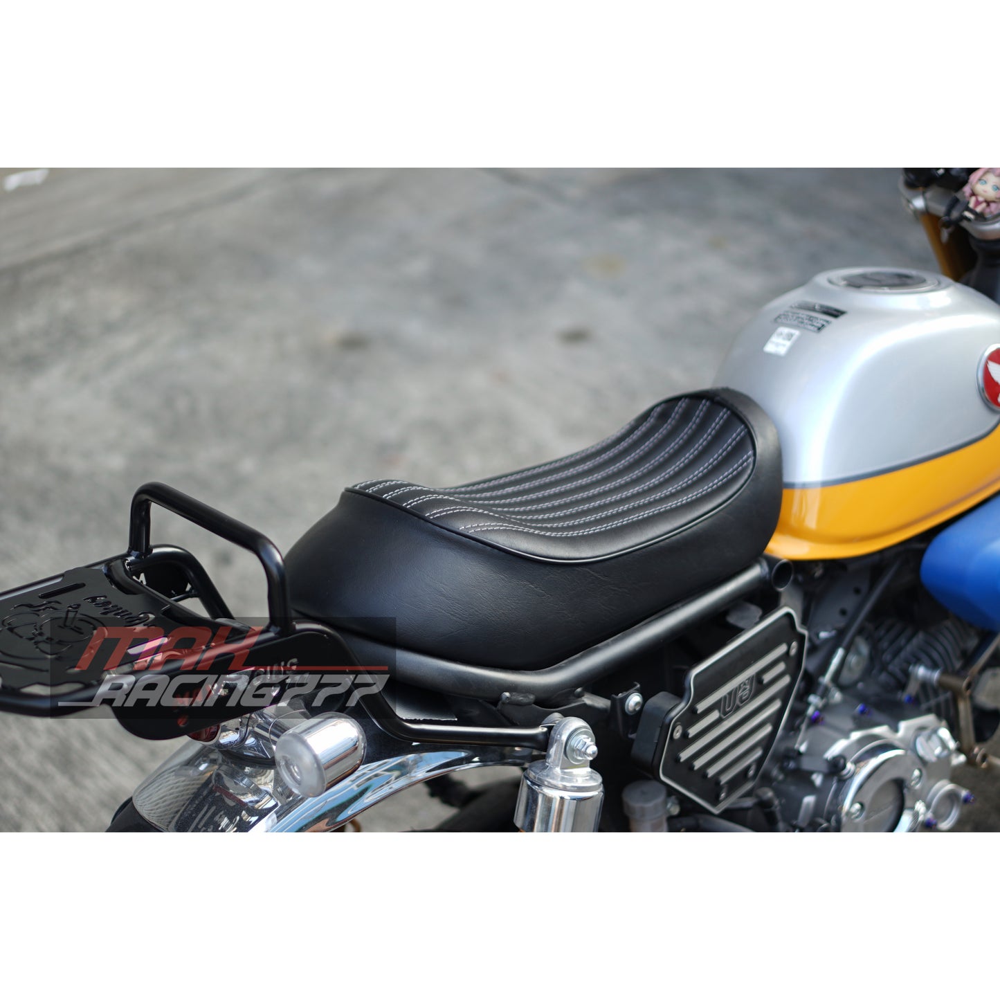 REPLACEMENT SEAT CAFE RACER BLACK V.3 FOR HONDA Z125 MONKEY 125 2018-2024