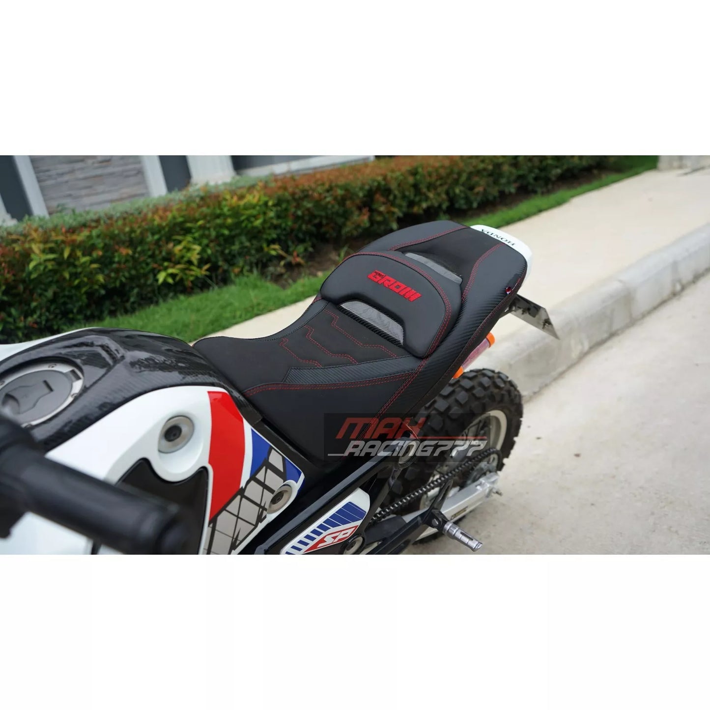 REPLACEMENT DUAL CARBON SEAT STITCH BLACK MAXNUS FIT FOR HONDA GROM125 2021-2024